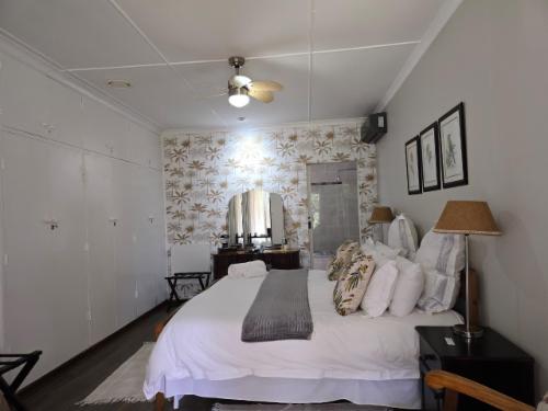 Twin Room with Garden  View  -6