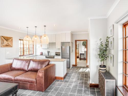 Olive Apartment