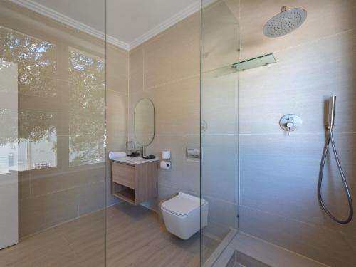 Sea Facing Room Self Catering (4)