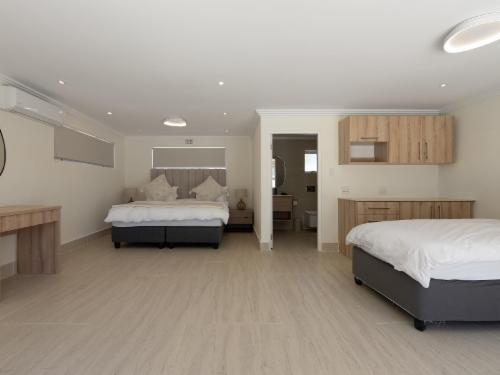 Pool Facing Room (7)