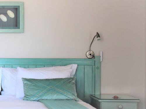 Baywatch Guest House - White Mussel Room