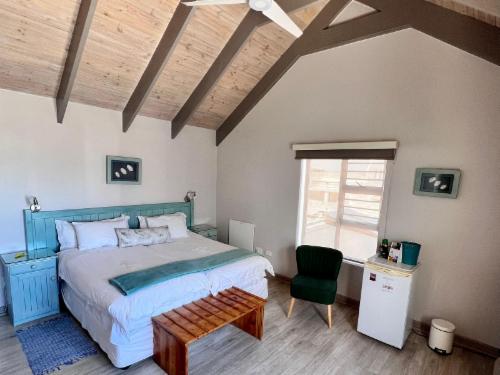 Baywatch Guest House - White Mussel Room