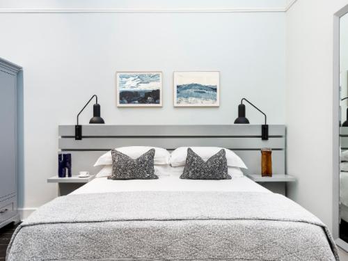 The Manor House Room