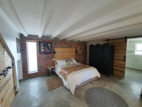 Paternoster Rentals - Kanahe Tura