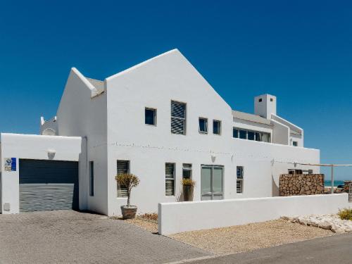 Paternoster Rentals- Mami Wata 1