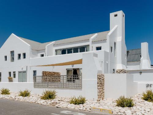 Paternoster Rentals- Mami Wata 2
