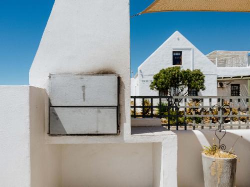Paternoster Rentals- Mami Wata 2