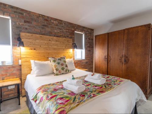 Paternoster Rentals - Kanahe Isa