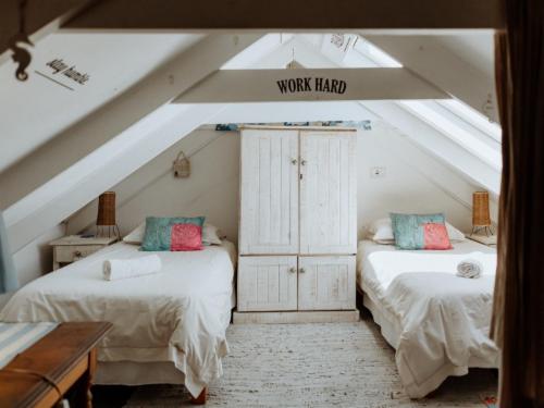 Paternoster Rentals - Macnoster