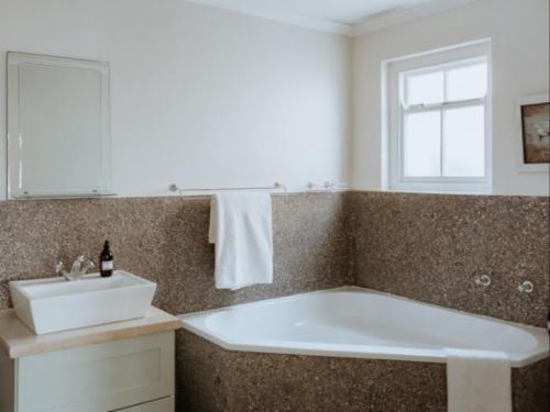 Paternoster Rentals - Phoenix 2