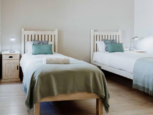 Paternoster Rentals Family Tides
