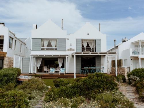 Paternoster Rentals - Nosterdomus