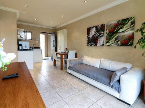 Bustani Suite + Lounge Ground Floor