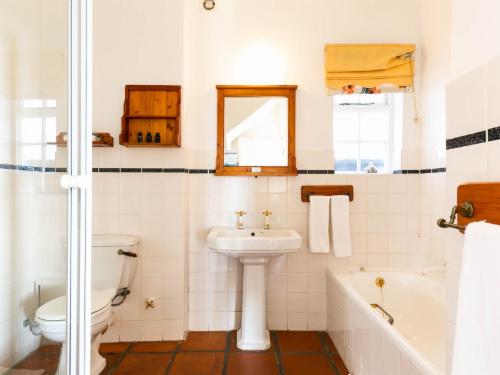 Panoramic Lagoon View Room