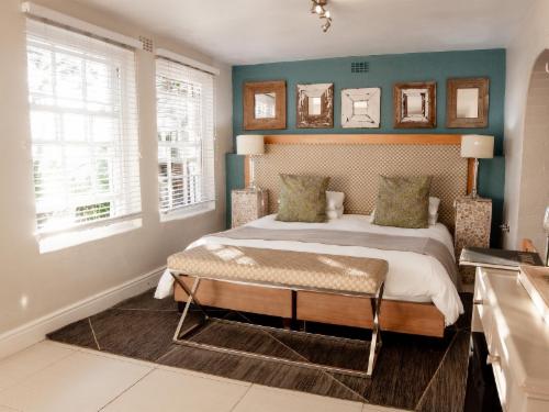 Romantic Room with Wood Fired Hot Tub