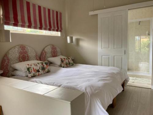 Superior Sem-Self Catering Suite
