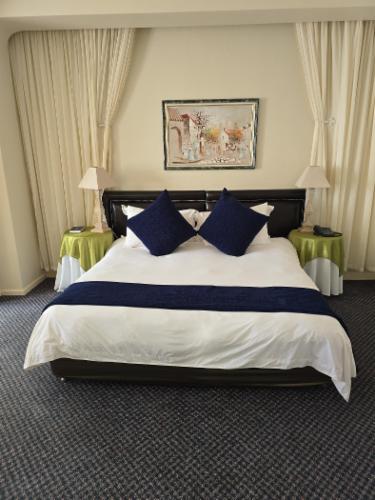 Lambert Suite
