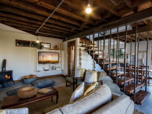 2 bedroom family house