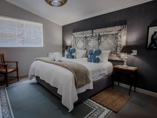 Suite Nine