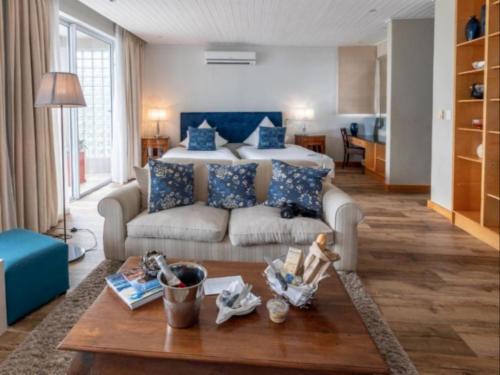 Honeymoon suite