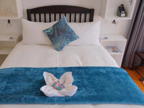 ROOM ONLY - NO VIEW - Double bed