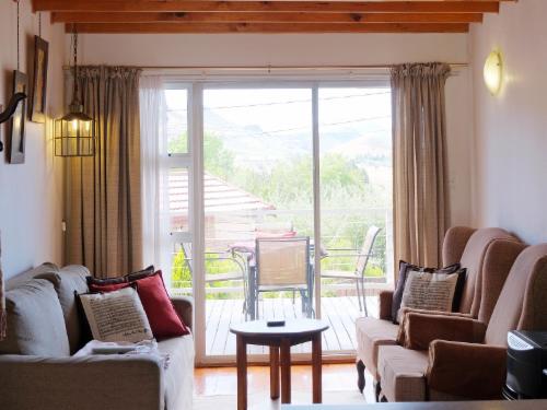 Mountain View - 1 double+3single beds