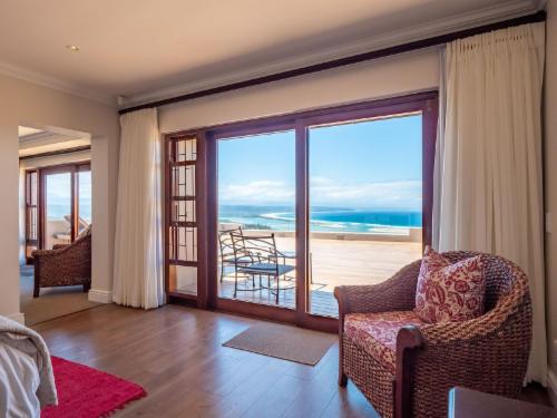 Ocean and Lagoon View Honeymoon Suite 1