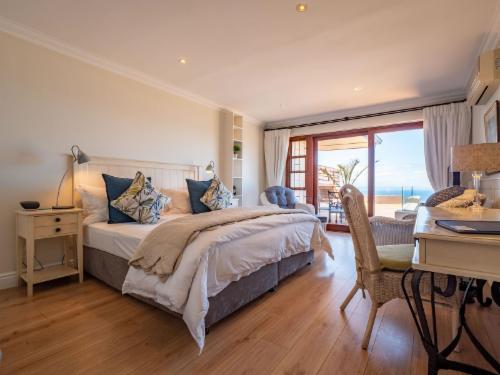 Lagoon View Luxury King Suite 2