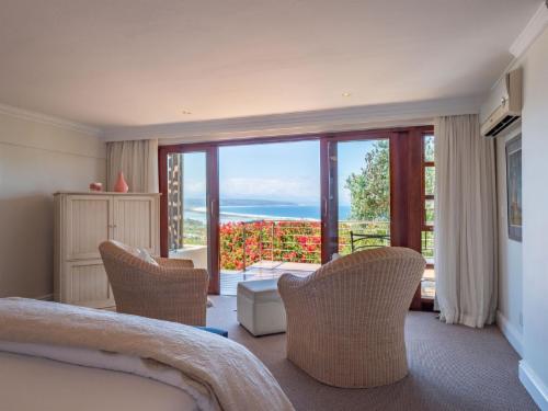 Lagoon View Luxury Suite 6