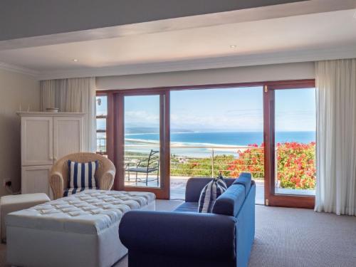 Lagoon View Luxury Suite 7