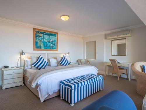 Lagoon View Luxury Suite 7