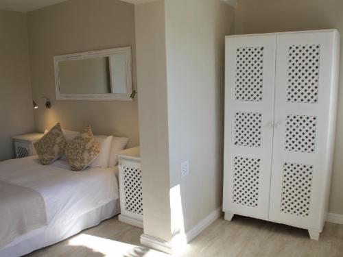 Beach Music - Room 2