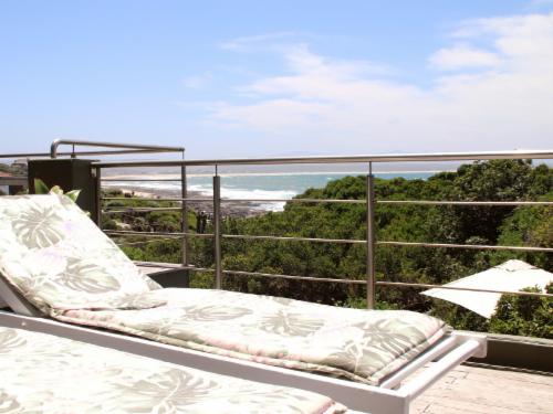 Beach Music - Room 1
