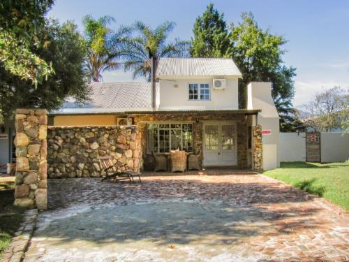 African Delight - family farm cottage