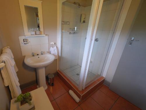 STANDARD TWIN CHALET