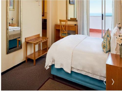 3 Bedroom Sea View Apartment