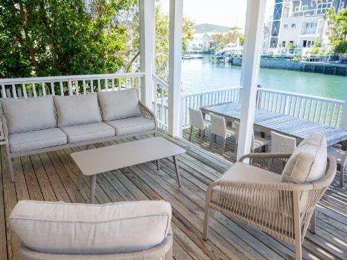 Thesen Island Villa Q9