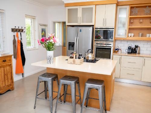 Thesen Island Villa Q9