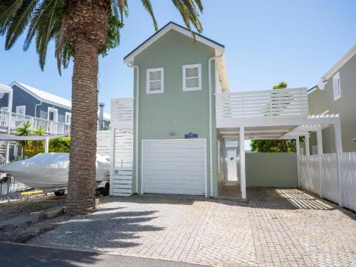 Thesen Island Villa Q10