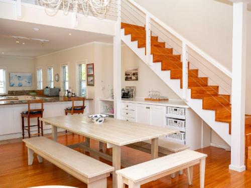 Thesen Island Villa Q10