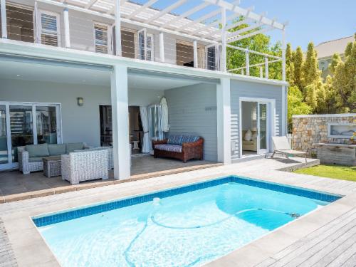 Thesen Island Villa P126