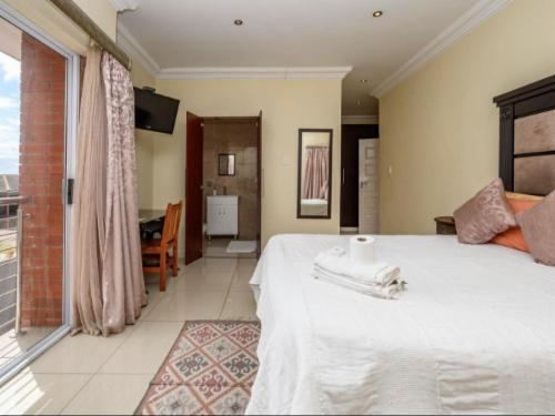 Comfort Double Room - Flame Angel