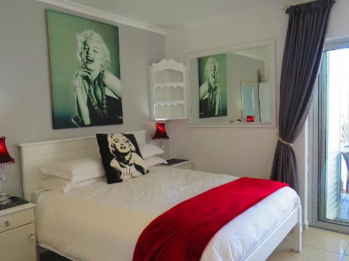 Marilyn Apartment