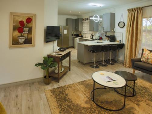 Kamen Cottage Langebaan 4 sleeper