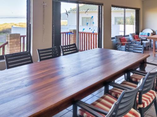 Oppi Stuppie, Langebaan, 4 Sleeper