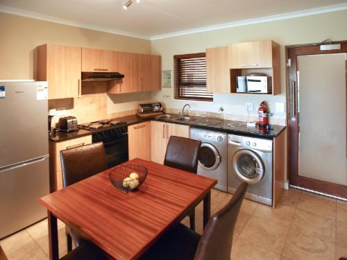 Ellefsen Suite 102, Langebaan, 4 Sleeper