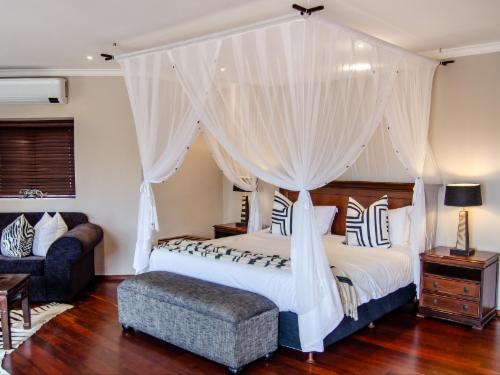 Manor House Suite - Zebra