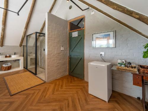 2nd Floor - Deluxe Double Room
