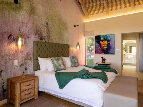 Presidential Villa (with private Hot Tub)