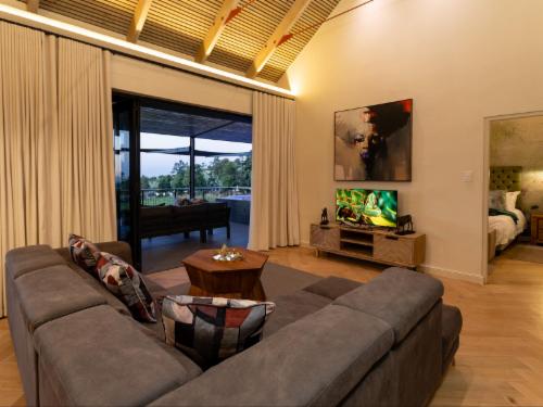 Presidential Villa (with private Hot Tub)